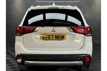 Mitsubishi Outlander DI-D 3 