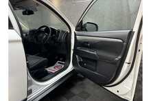 Mitsubishi Outlander DI-D 3 