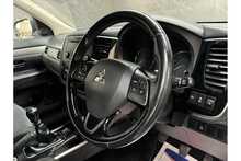 Mitsubishi Outlander DI-D 3 