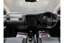 Mitsubishi Outlander DI-D 3 