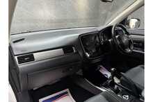 Mitsubishi Outlander DI-D 3 