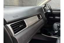 Mitsubishi Outlander DI-D 3 