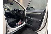 Mitsubishi Outlander DI-D 3 