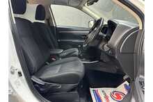 Mitsubishi Outlander DI-D 3 