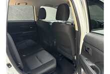 Mitsubishi Outlander DI-D 3 