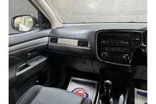 Mitsubishi Outlander DI-D 3 