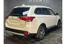 Mitsubishi Outlander DI-D 4 