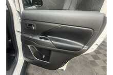 Mitsubishi Outlander DI-D 4 