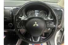 Mitsubishi Outlander DI-D 4 