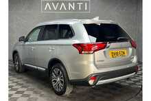 Mitsubishi Outlander DI-D 3 