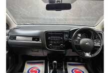 Mitsubishi Outlander DI-D 3 