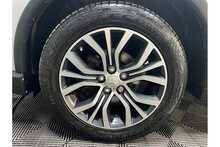 Mitsubishi Outlander DI-D 3 