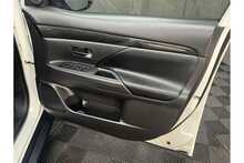 Mitsubishi Outlander DI-D 4 