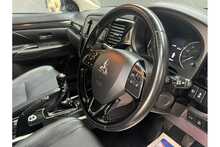 Mitsubishi Outlander DI-D 4 