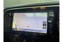 Mitsubishi Outlander DI-D 4 