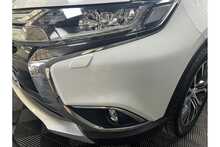 Mitsubishi Outlander DI-D 4 