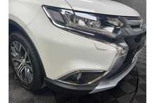 Mitsubishi Outlander DI-D 4 