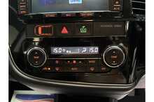 Mitsubishi Outlander DI-D GX4 