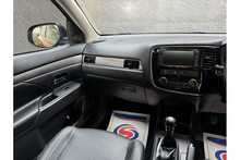Mitsubishi Outlander DI-D GX4 