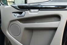 Ford Transit Custom 300 EcoBlue Limited 