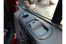 Ford Transit Custom 320 EcoBlue Limited 