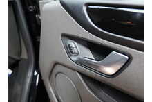 Ford Transit Custom 320 EcoBlue Limited 