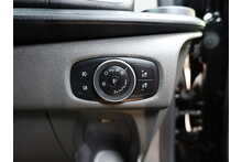 Ford Transit Custom 320 EcoBlue Limited 