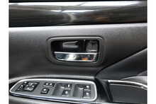 Mitsubishi Outlander DI-D 4 