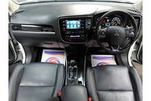 Mitsubishi Outlander DI-D 4 