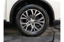 Mitsubishi Outlander DI-D 4 