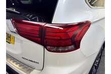 Mitsubishi Outlander DI-D GX4 