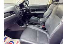 Mitsubishi Outlander DI-D GX4 