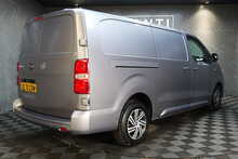 Vauxhall Vivaro Turbo D 2900 Sportive 