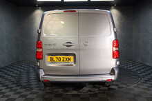 Vauxhall Vivaro Turbo D 2900 Sportive 