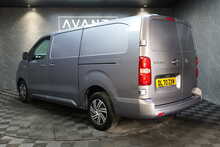 Vauxhall Vivaro Turbo D 2900 Sportive 