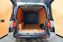 Volkswagen Transporter TDI T28 Highline 