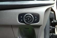 Ford Transit Custom 300 EcoBlue Limited 