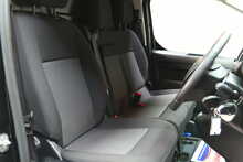 Vauxhall Vivaro Turbo D 2700 Pro 