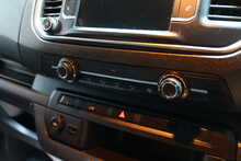 Vauxhall Vivaro Turbo D 2700 Pro 