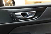 Volvo S60 T5 R-Design Plus 