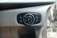 Ford Transit Custom 300 EcoBlue Limited 