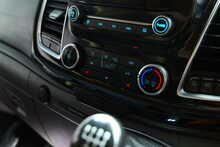 Ford Transit Custom 300 EcoBlue Limited 