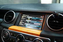 Land Rover Discovery 4 SD V6 HSE 