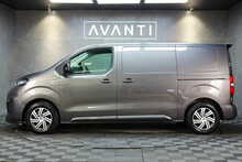 Vauxhall Vivaro Turbo D 2700 Sportive 