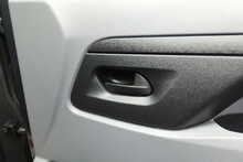 Vauxhall Vivaro Turbo D 2700 Sportive 