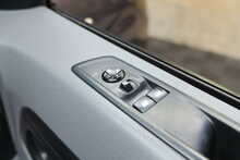 Vauxhall Vivaro Turbo D 2700 Sportive 