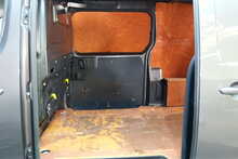 Vauxhall Vivaro Turbo D 2700 Sportive 