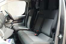 Vauxhall Vivaro Turbo D 2700 Sportive 