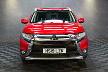 Mitsubishi Outlander DI-D 3 