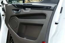 Ford Transit Custom 320 EcoBlue Limited 